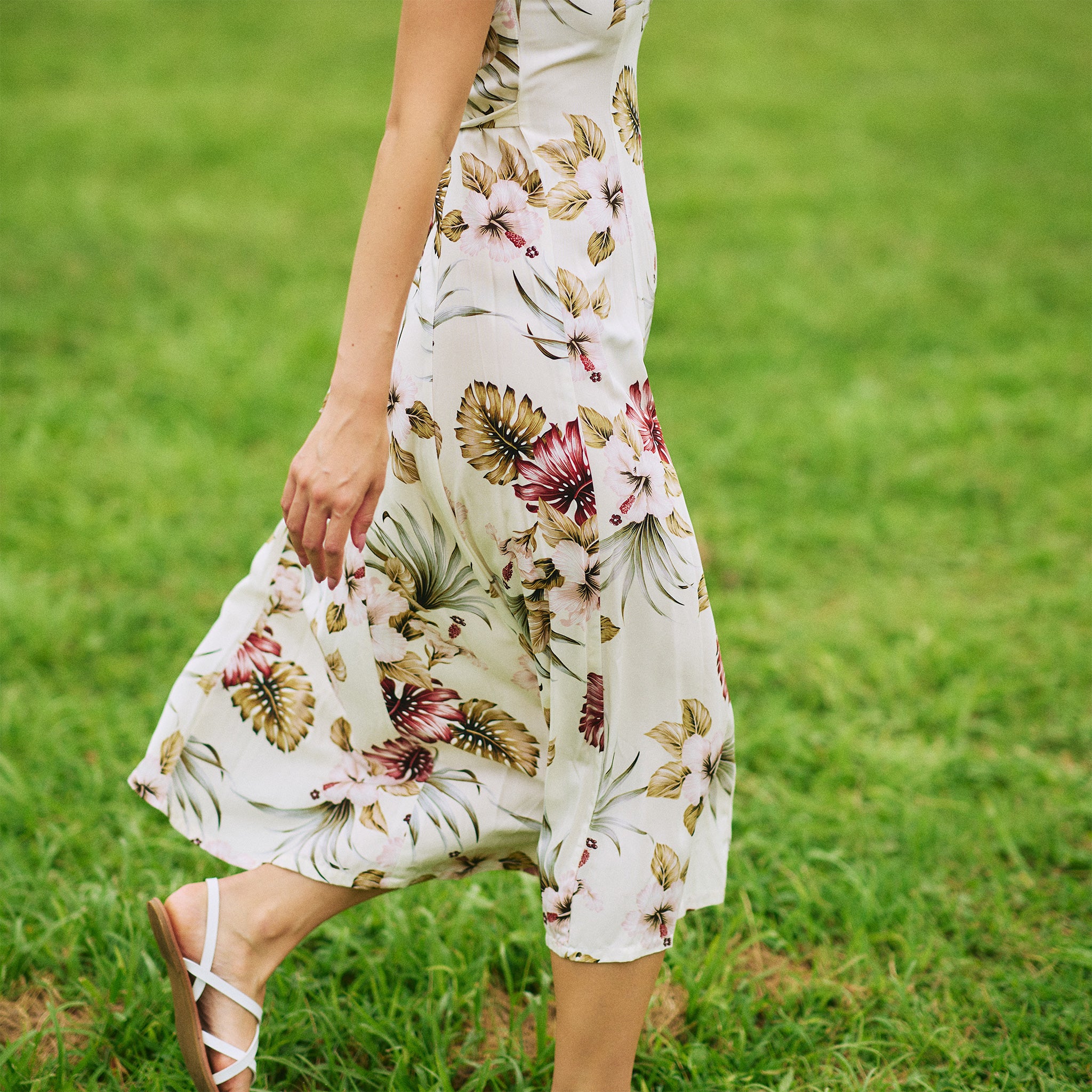 uo sylvia floral prairie midi dress Urban Outfitters UO Floral Prairie Midi Dress Printed Smocked Long Sleeve XS New