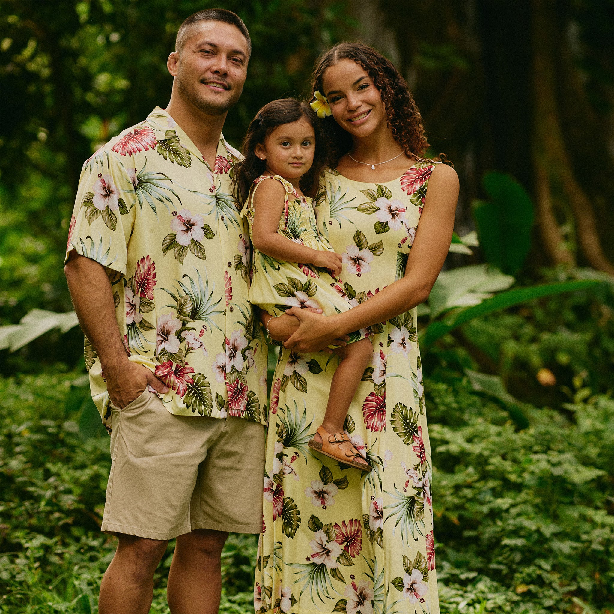 matching aloha shirts and dresses Shirt Dress ~ Mahi'ai Kalo X Lau Kalo Kini Swim Celebrate togetherness with this coordinated Hawaiian ensemble from Paradise Found Hawaiian Couples Matching Hawaiian Shirts