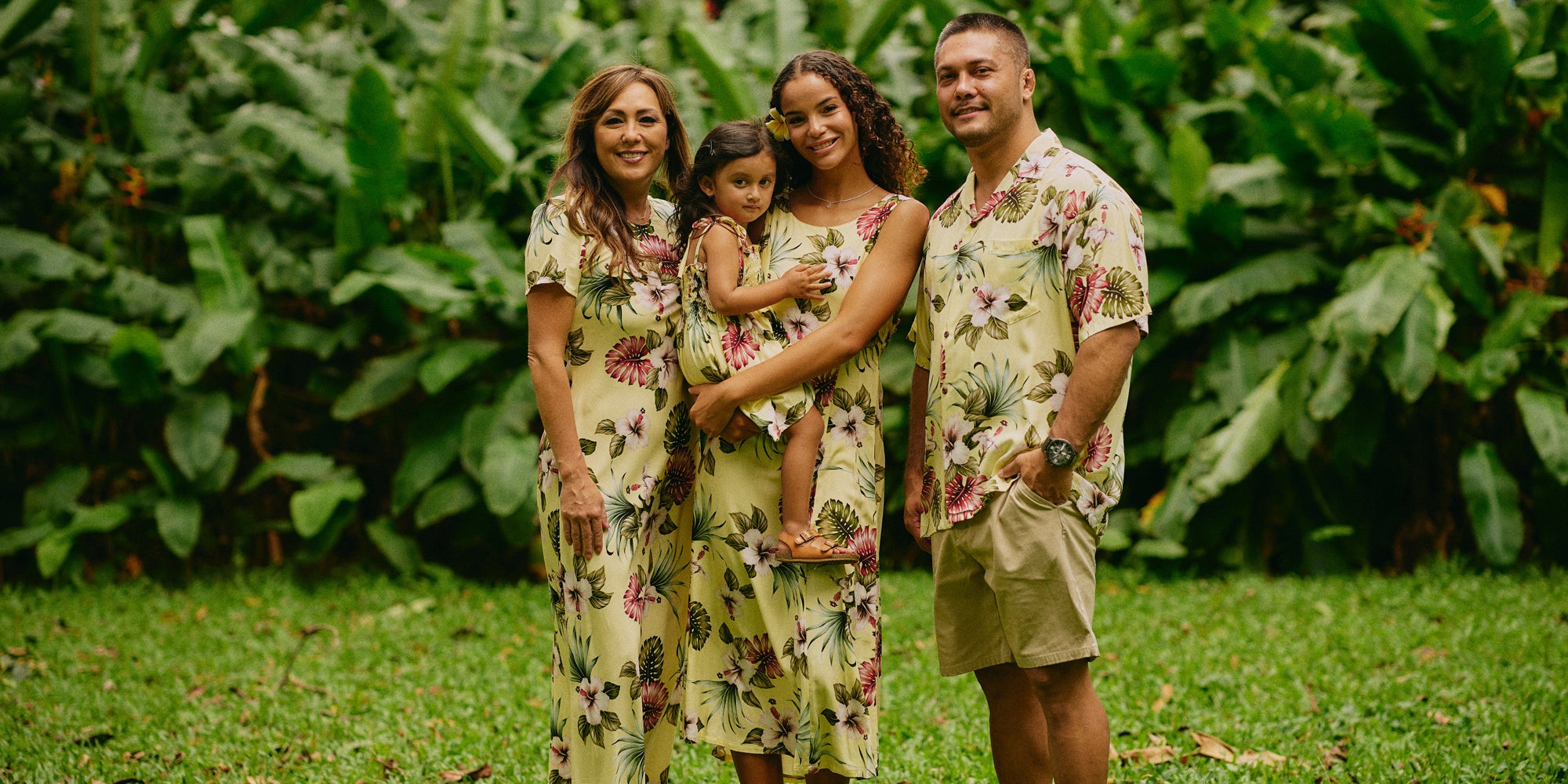 Hawaiian Floral Collection Hilo Hattie