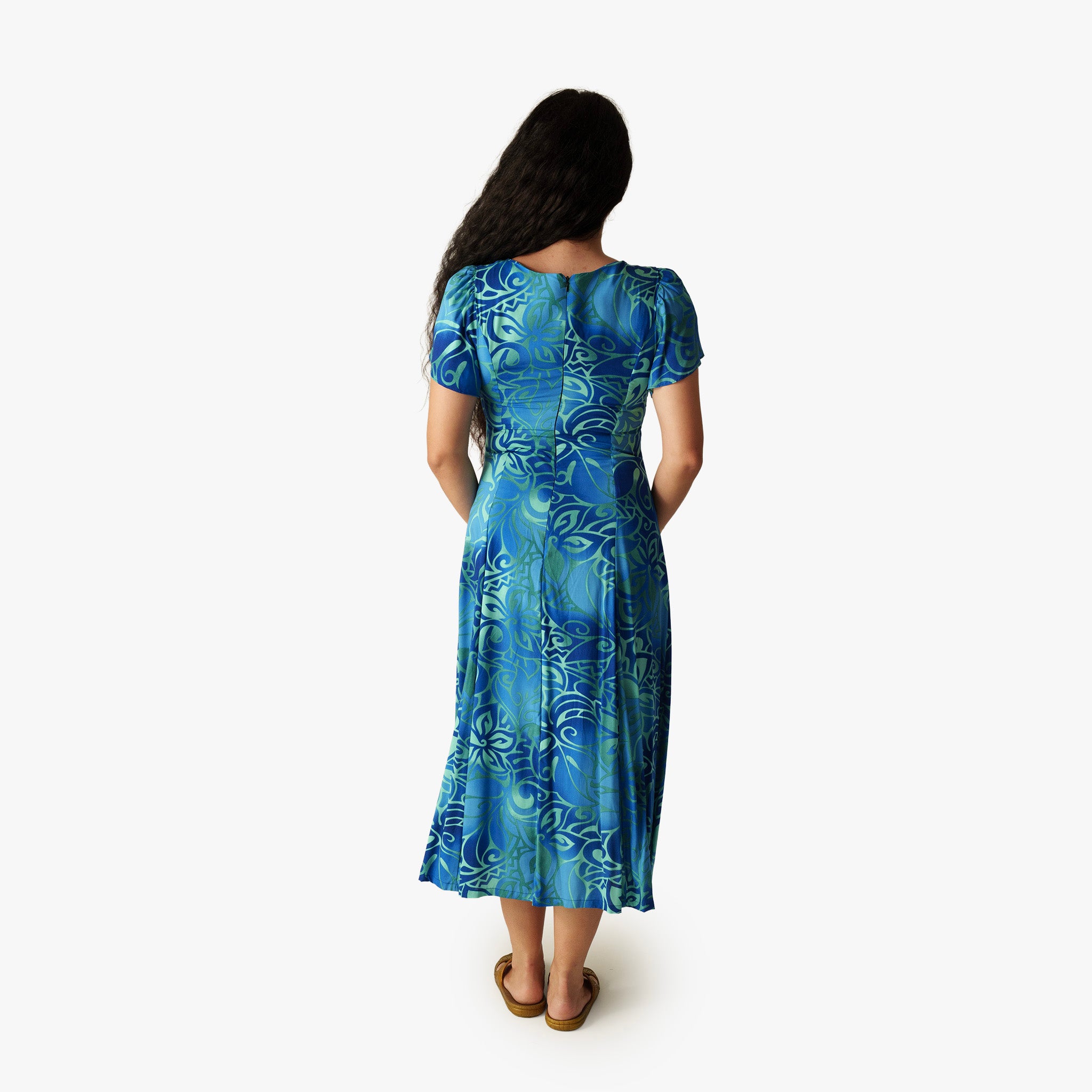 Tribal Tiare Kimi Dress | Made in Hawaii Hilo Hattie Tribal Tiare Kimi Dress | Made in Hawaii Hilo Hattie